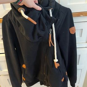 Wanakome athena sweatshirt size medium